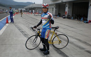 CLUB_omura.jpg